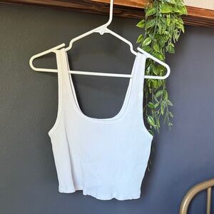 Old Navy White Ribbed Women's Cropped Tank Top